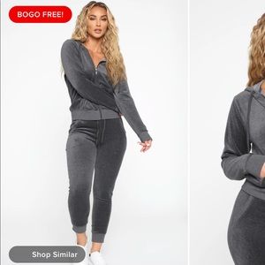 Charcoal grey velour tracksuit, worn once, 10/10 condition